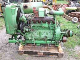 Двигун на комбайн Джон Дір