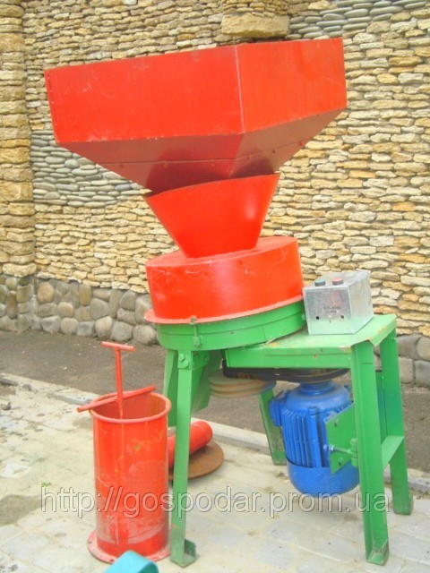 Подрібнювач кормів (400-650 кг/год)